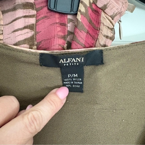 Alfani Red and Tan Skirt Set with V-Neck Blouse - Picture 4 of 7